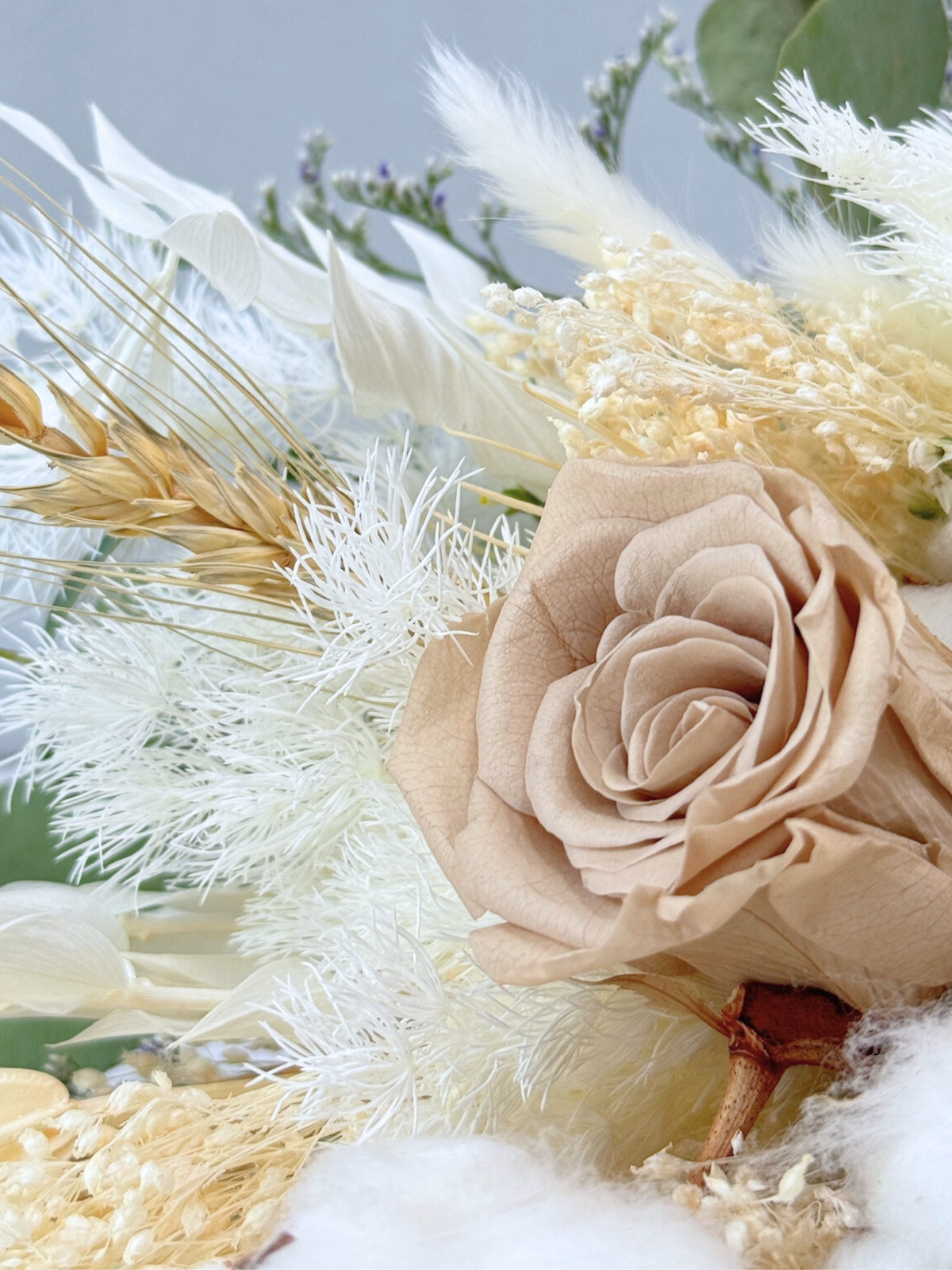 Breezy Bayfront Frontal Bridal Bouquet (Khaki)