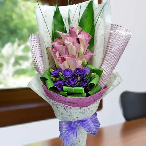 10 Yam Color Calla Lilies Handbouquet