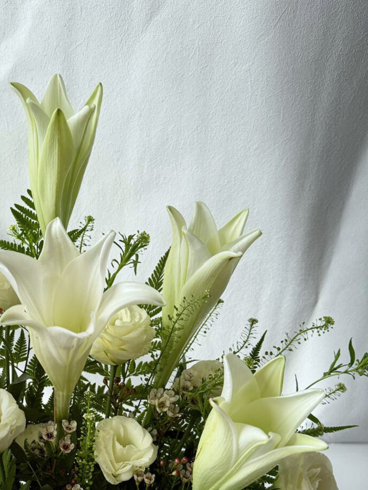 Laudable Labrador Lilies Table Arrangement