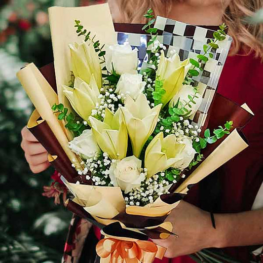 6 White Lilies and 6 White Roses Handbouquet