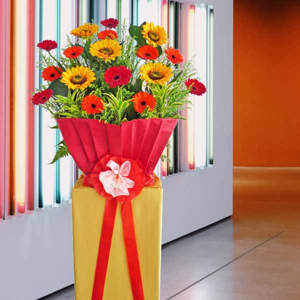 Artificial SunFlower &amp; Fresh Gerbera Flower Opening Stand Arrangement