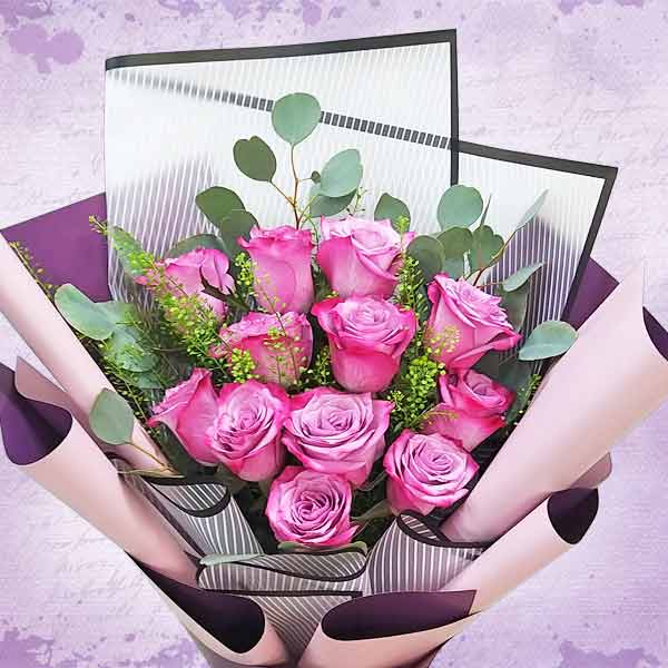 12 Two-Tone Purple Roses Hand Bouquet