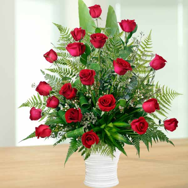 20 Red Roses Table Arrangement in Vase