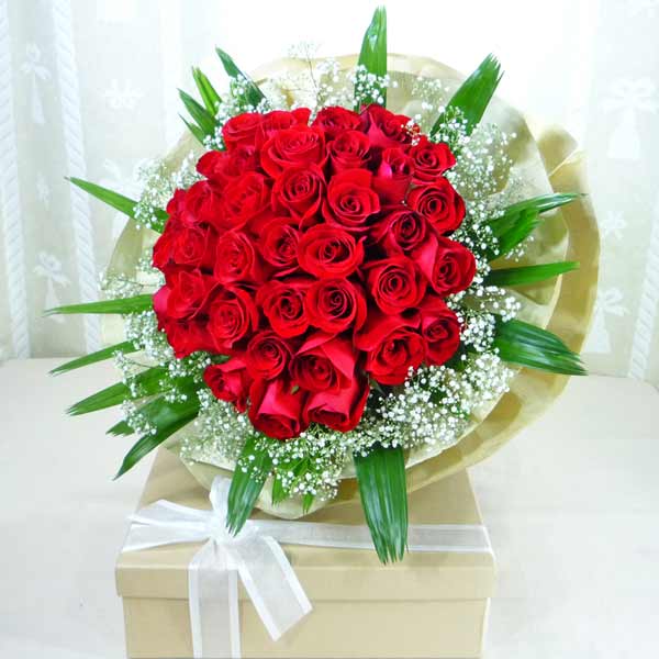 36 Red Roses Handbouquet