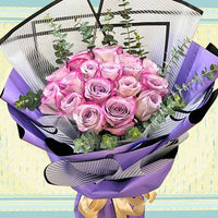 18 Yam Purple Color Roses Hand Bouquet