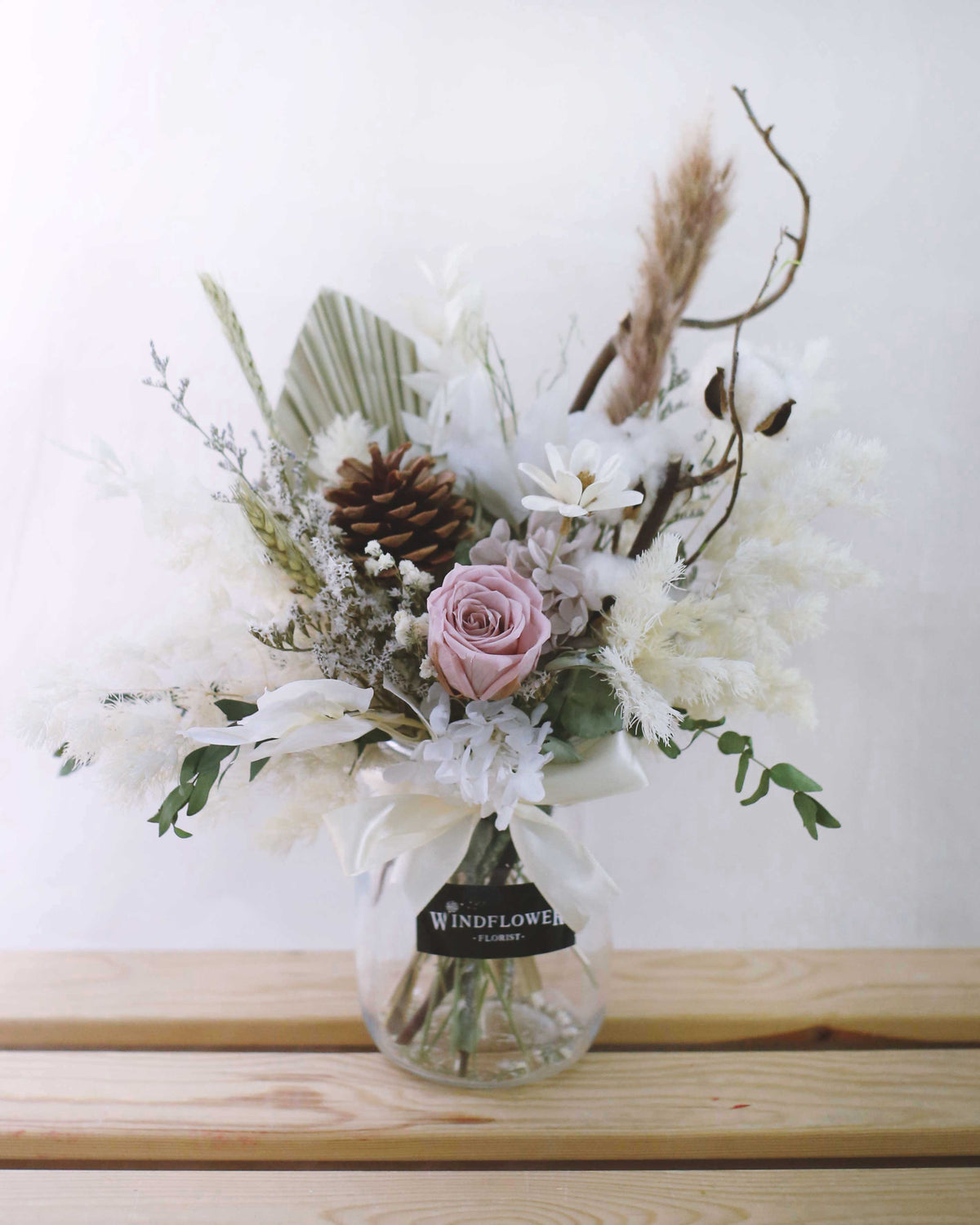 Breezy Bayfront Vase (Khaki)