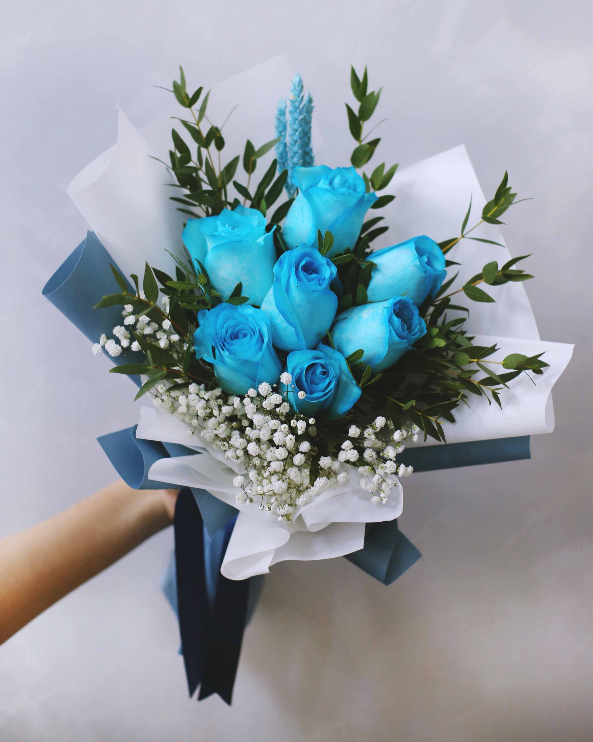 Blue Roses Bouquet With Baby Breath